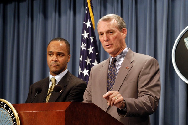U.S. Officials Discuss Uniform Violations by Iraqi Troops