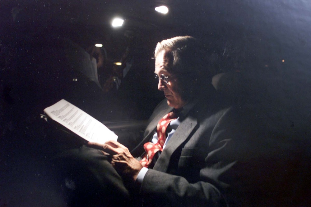 Rumsfeld Starts Early, Briefed on News During Pentagon Commute