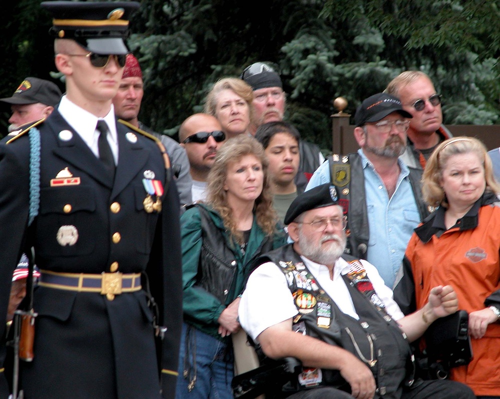 Vietnam Veteran Honors Fallen at Arlington National Cemetery