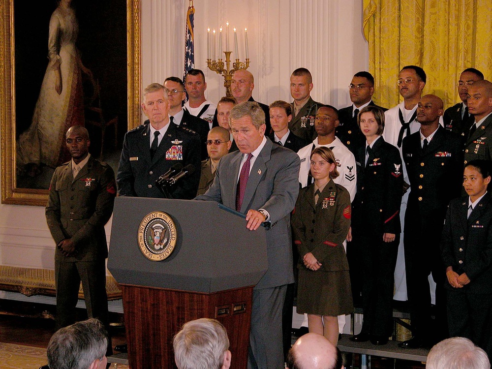 Bush Honors Volunteer Force on 30th Anniversary