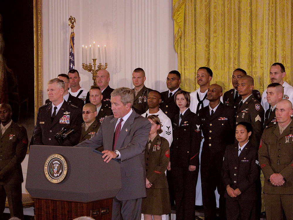 Bush Honors Volunteer Force on 30th Anniversary