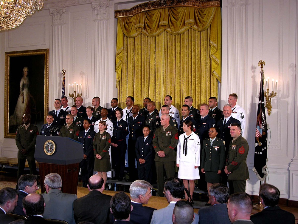 Military Members Reaffirm Commitment at White House Ceremony