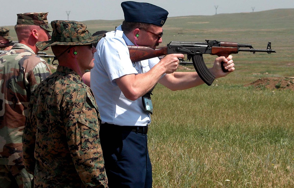 Marines Train Georgian Army on Firing Range in Tbilisi