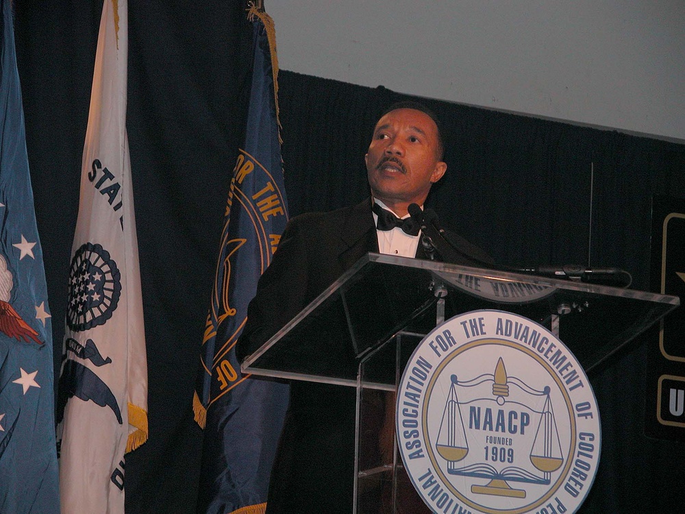 NAACP President Mfume Honors Military at Annual Awards Dinner
