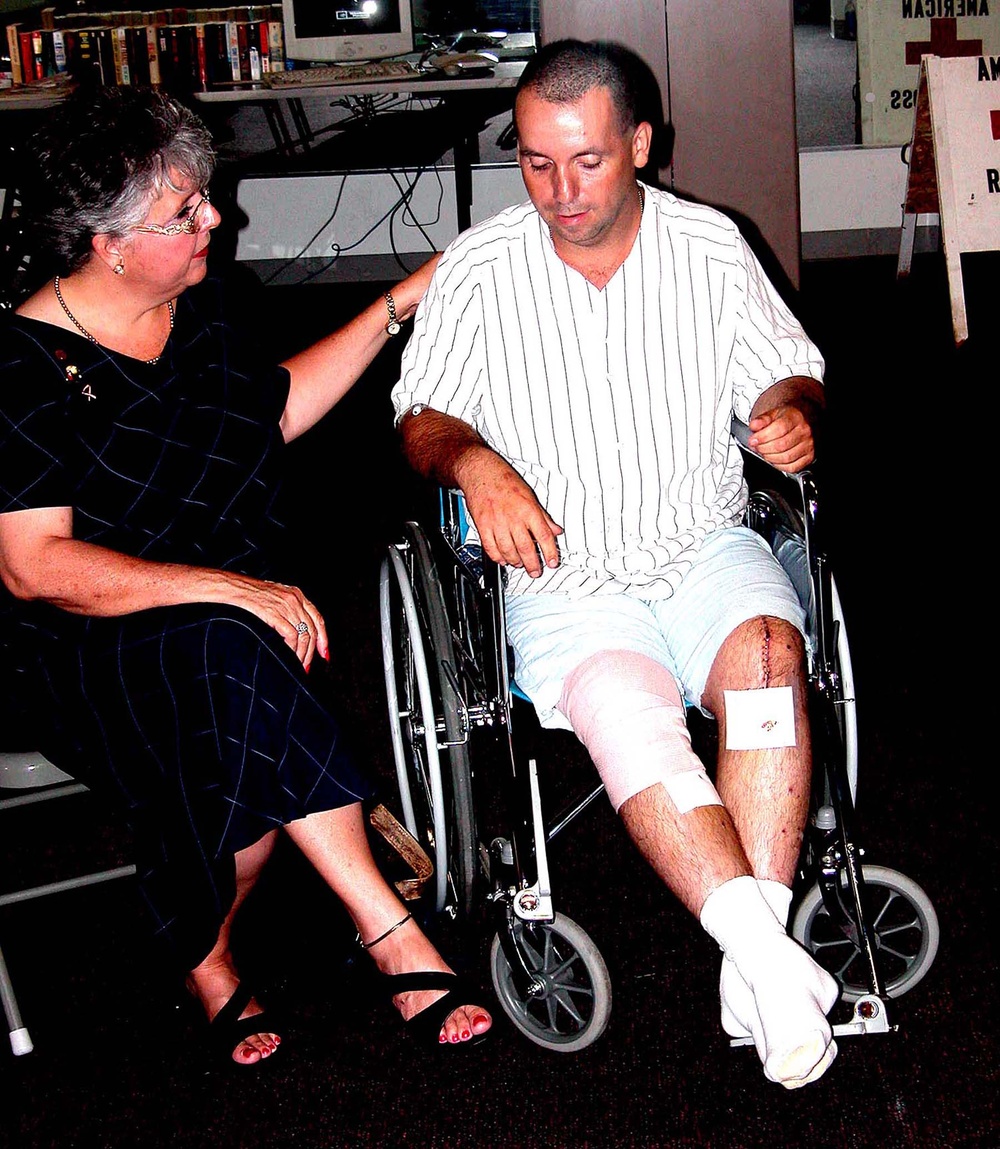 Wounded Soldier Receives Support from Volunteer Group at Andrews Air Force Base