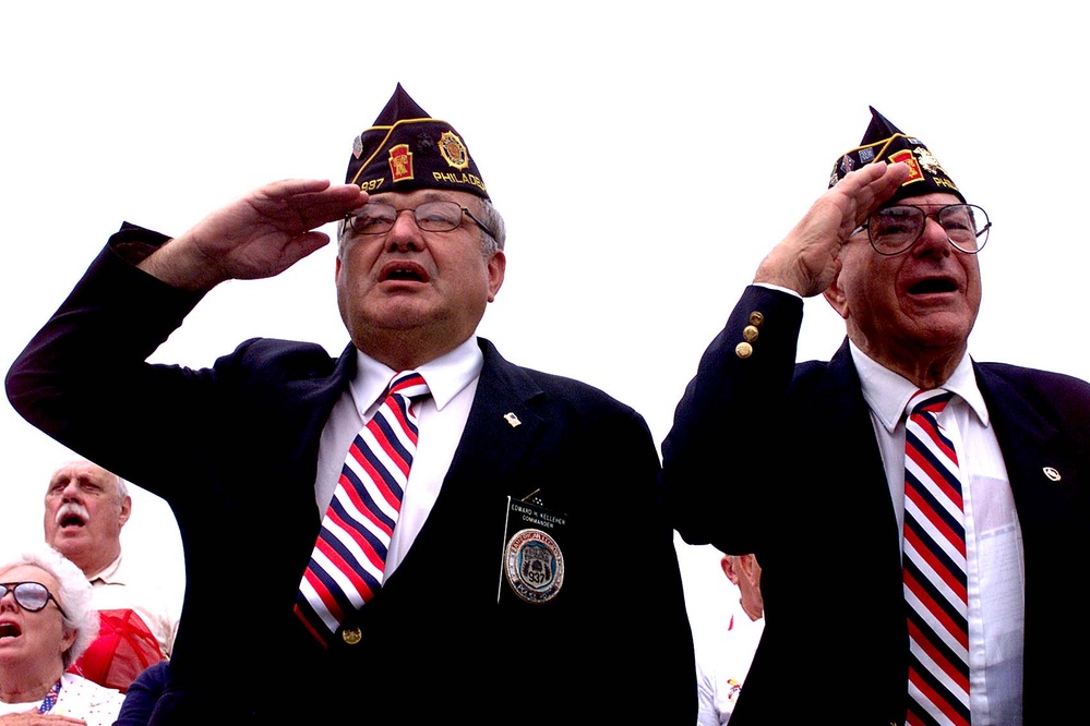 Korean War Veterans Salute at 50th Anniversary Celebration