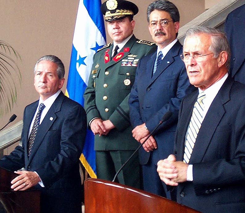 Rumsfeld Meets with Honduran President in Tegucigalpa