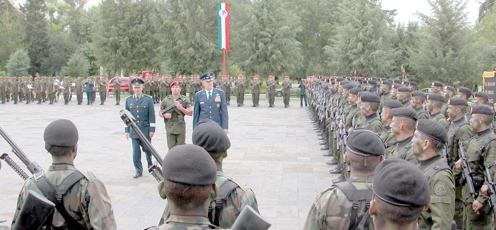 U.S. and Mexican Military Leaders Meet for Independence Celebrations