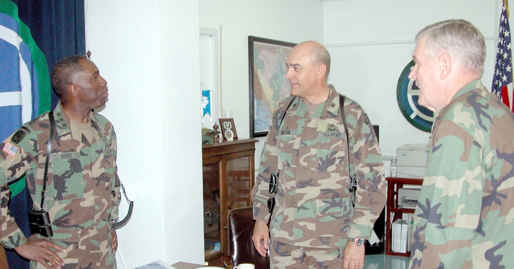 Top Military Leaders Discuss Bosnia Situation During Visit