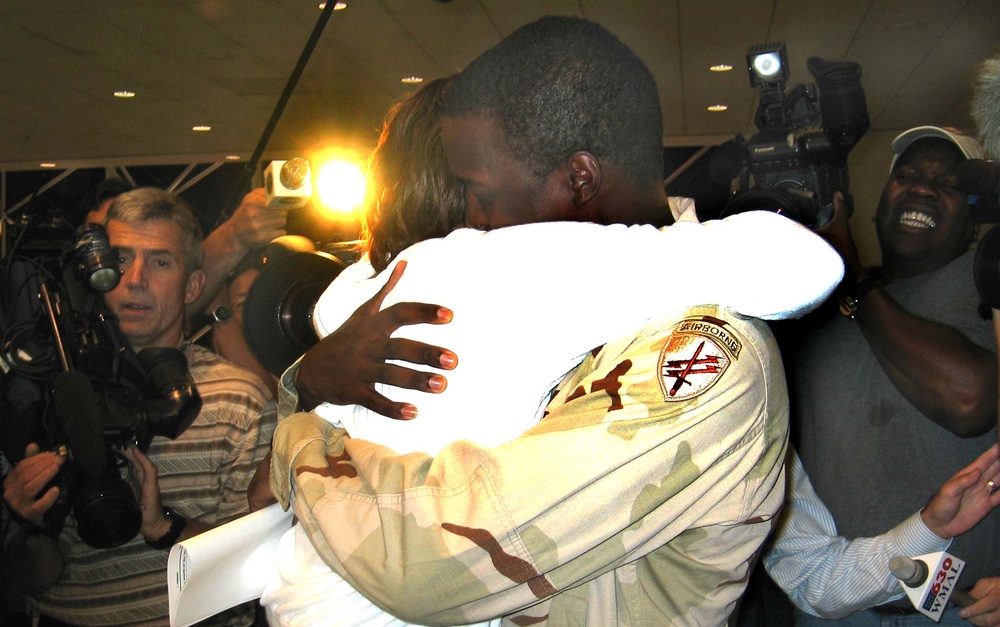 Soldier Returns Home for Wedding During R&amp;R