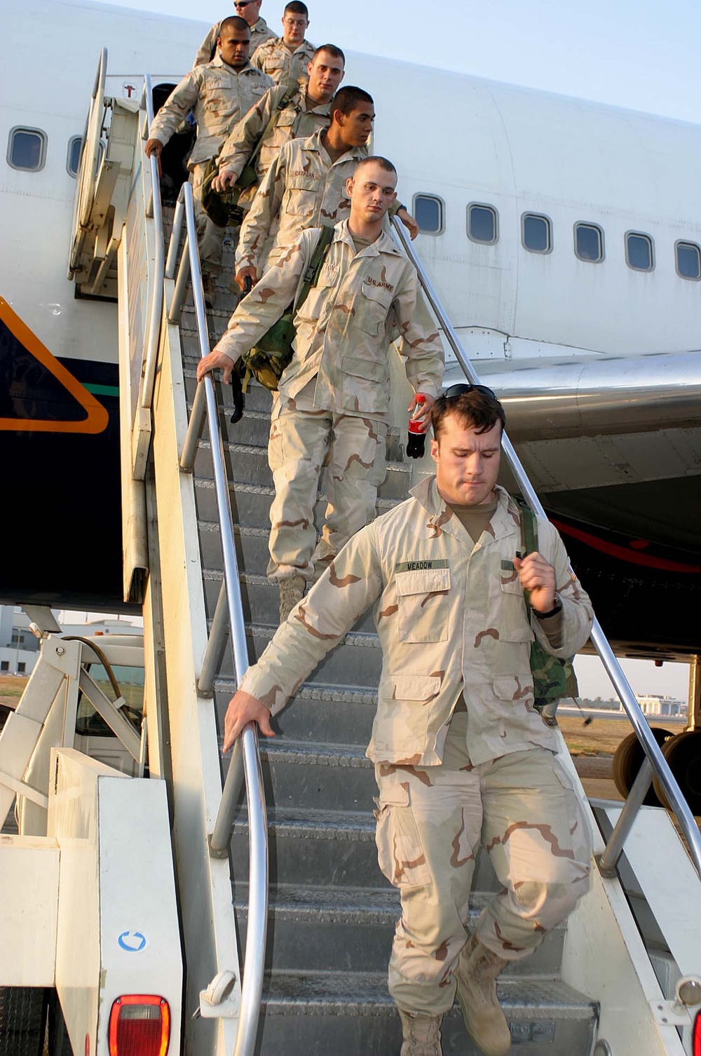Soldiers Return to Duty After R&amp;R Leave