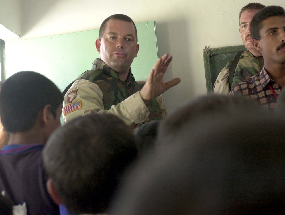 Nebraska National Guard Soldier Teaches Iraqi Students During Deployment