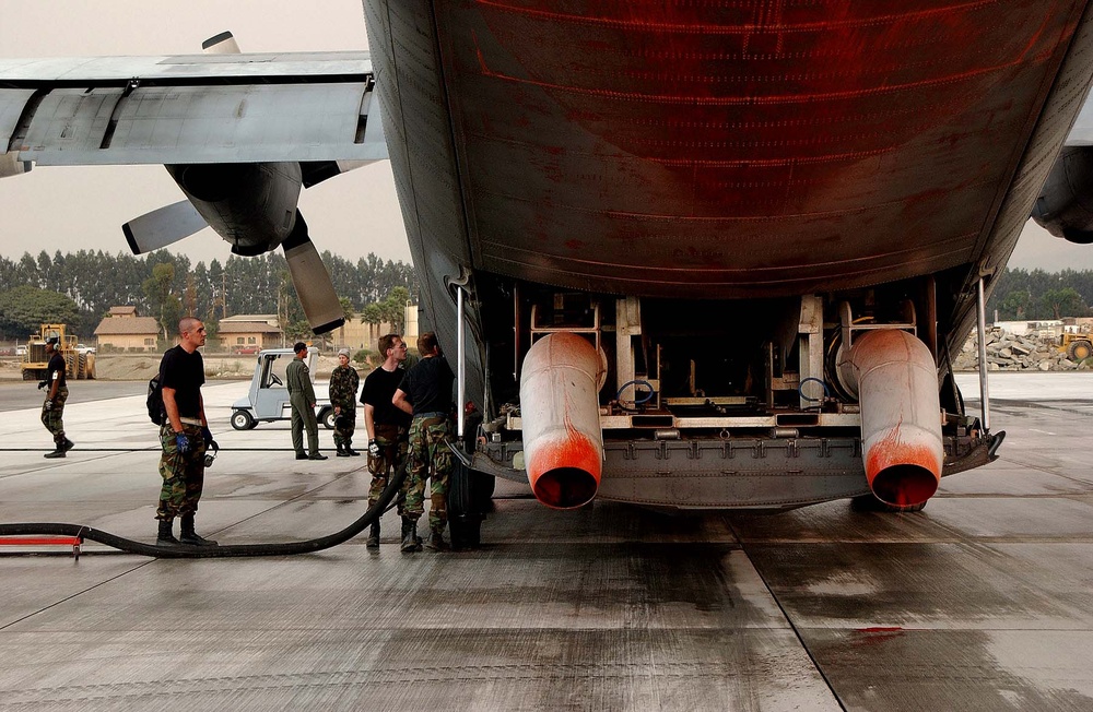 C-130E Fights Simi Fire with MAFFS Retardant