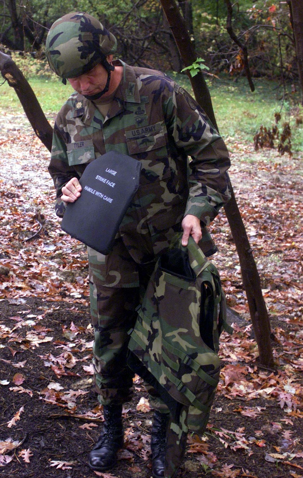 Army Officer Showcases Tougher Body Armor Inserts