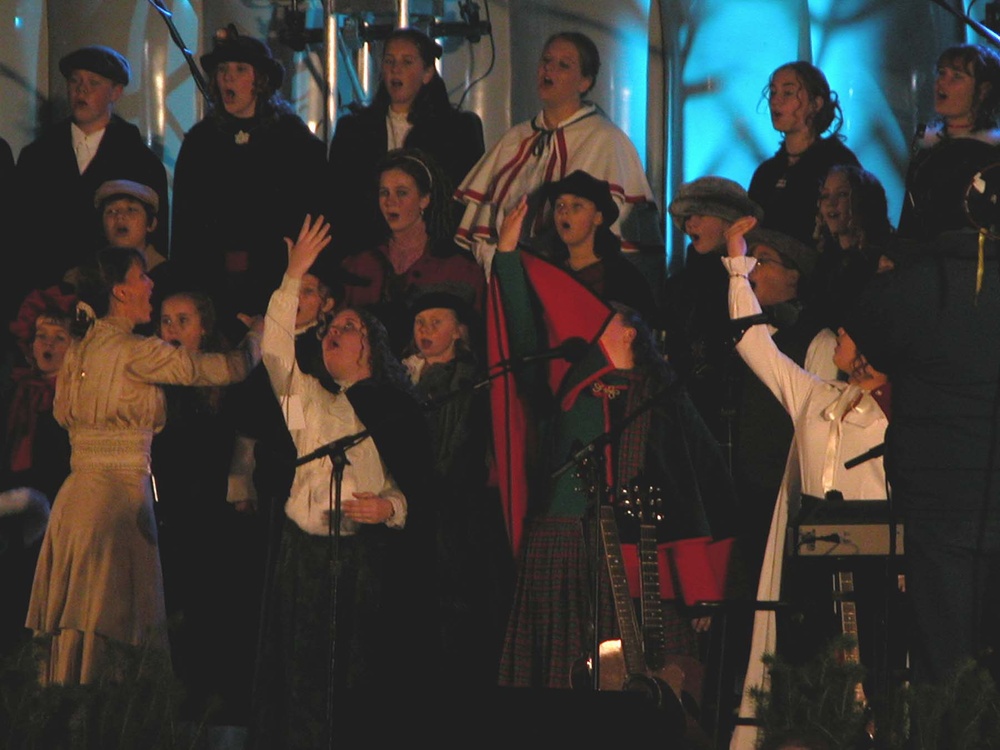 Children's Choir Performs at White House Tree Lighting Ceremony