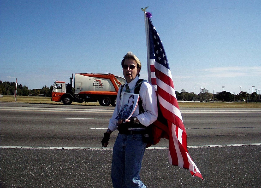Florida Man Walks 45 Miles to Honor Deployed U.S. Troops