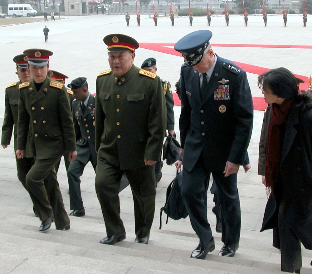Chinese, U.S. Military Leaders Meet in Beijing