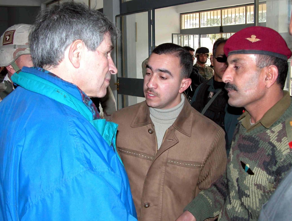 Wolfowitz Meets with Iraqi Civil Defense Corps Leaders in Mosul