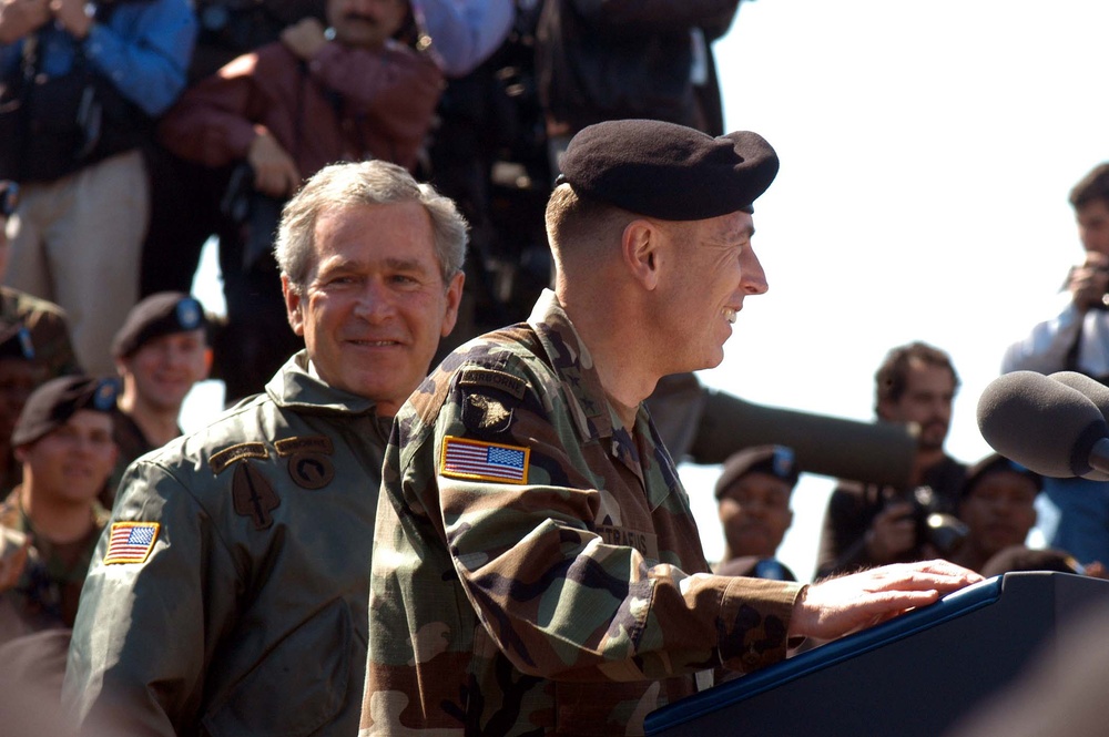 Bush Lauds Troops, Families at Fort Campbell Visit