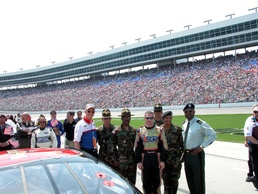 NASCAR Driver Labonte Honors Army Reserve Troops at Texas Motor Speedway