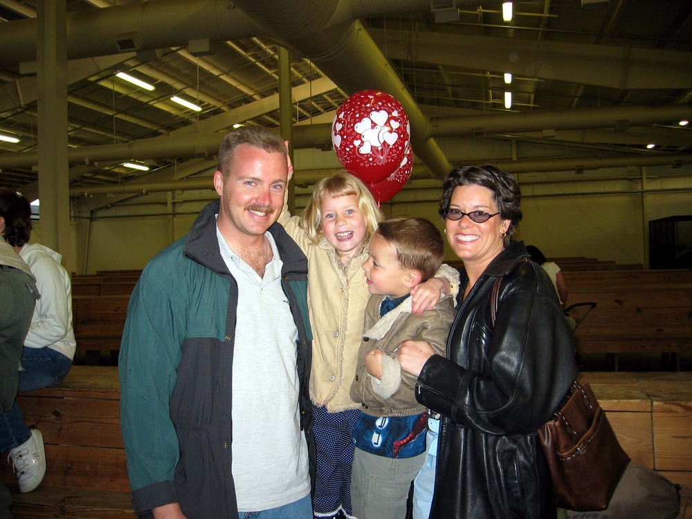 Family Reunited as Canadian Air Force Captain Returns Home
