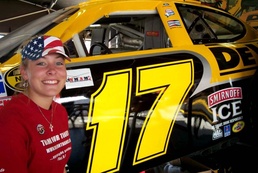 High School Freshman Spearheads Campaign to Collect 1 Million Thank You Notes for U.S. Service Members