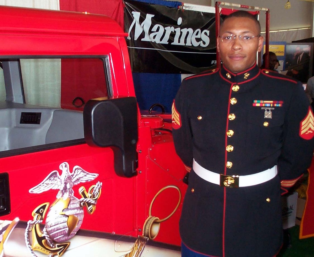 Marine Recruiter Showcases Corps' Pride at Public Service Expo