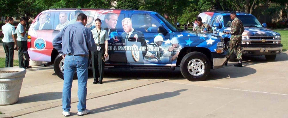 Decorated Trucks Honor U.S. Service Members at Pentagon