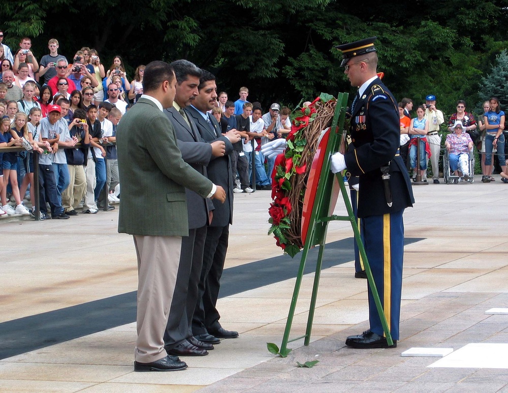 Iraqi Delegation Honors U.S. Troops at Arlington National Cemetery