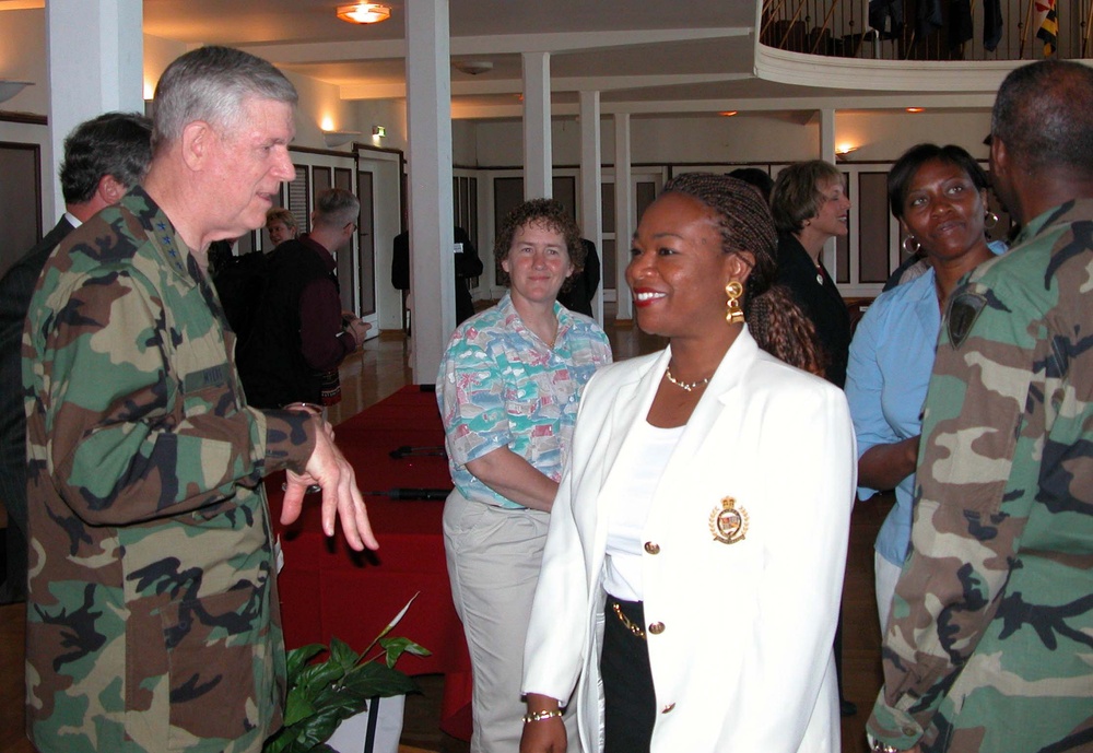 Joint Chiefs Chairman Visits 1st Armored Division Spouses in Germany