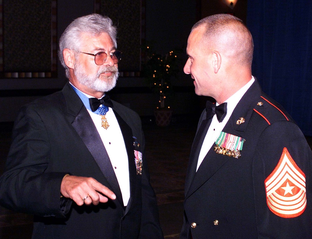 Vietnam War Medal of Honor Recipient Chats with Marine Corps Sergeant Major