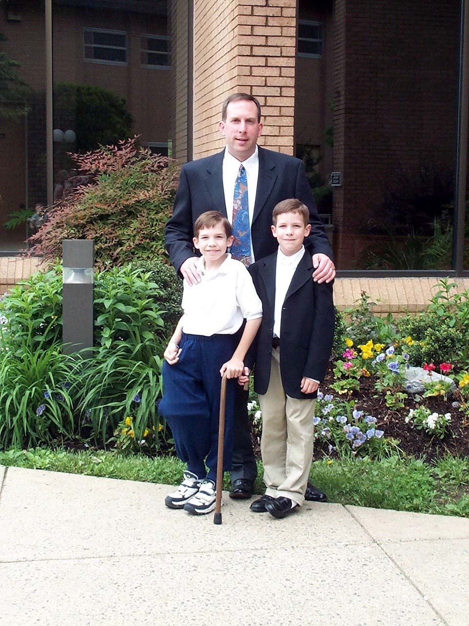 Young Patient Designs Innovative Fixator Pants with Family's Help