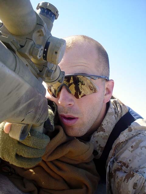 Marine Platoon Sergeant Awarded Bronze Star for Valor in Iraq