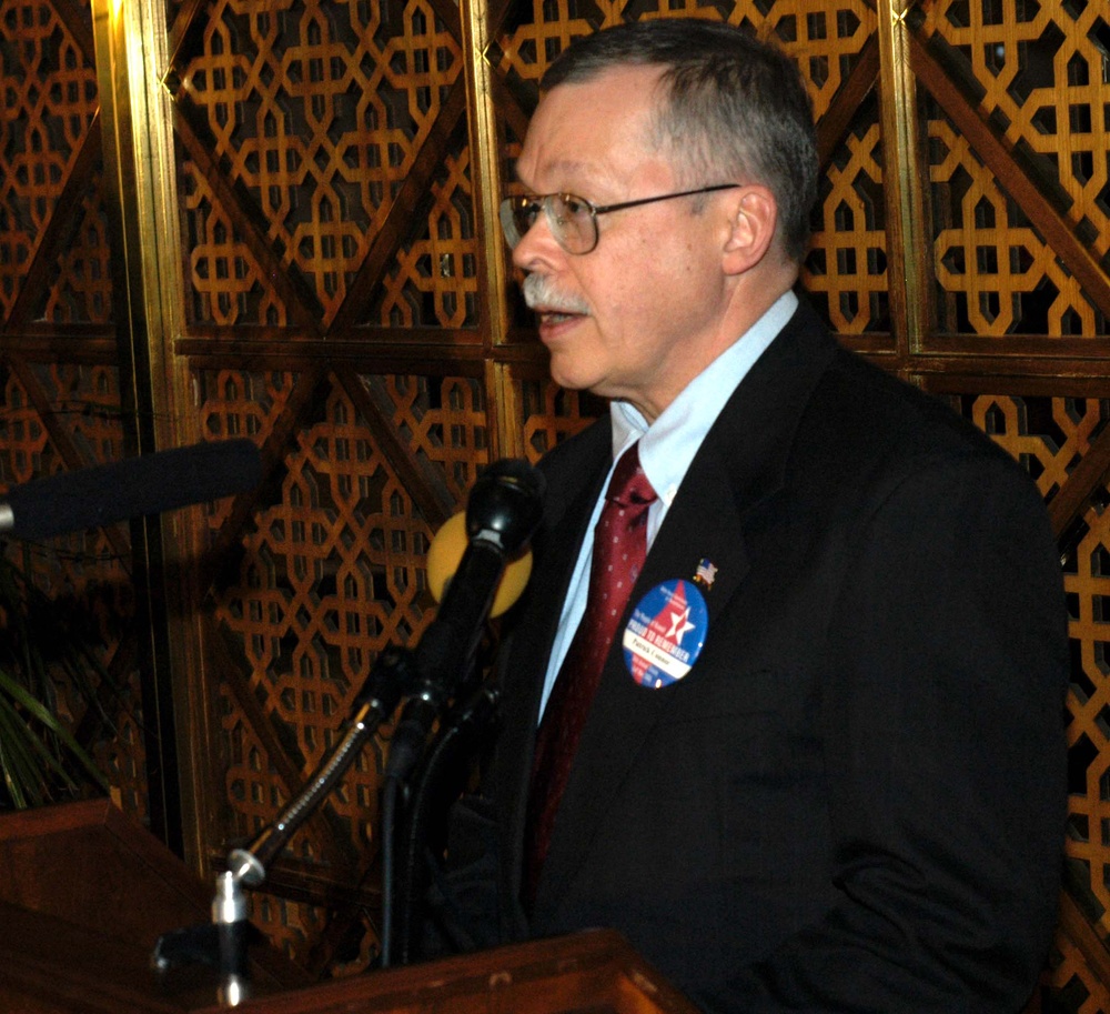 Grieving Father Honors Fallen Heroes of Gulf War