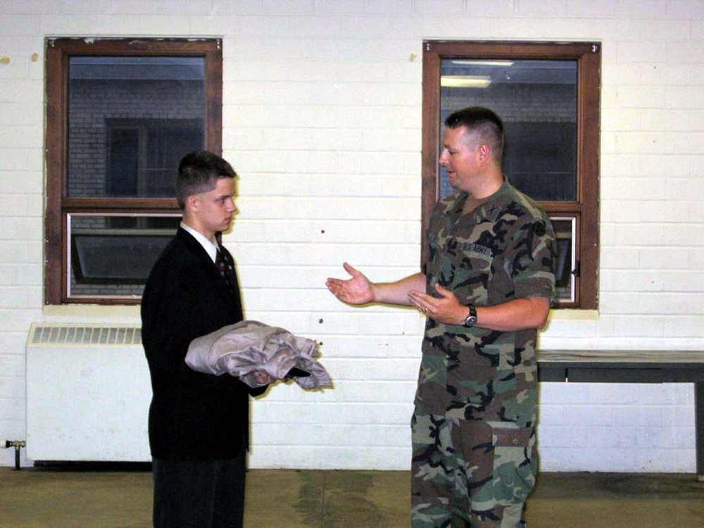 Minnesota Soldier Presents Iraqi Uniform to Local Resident