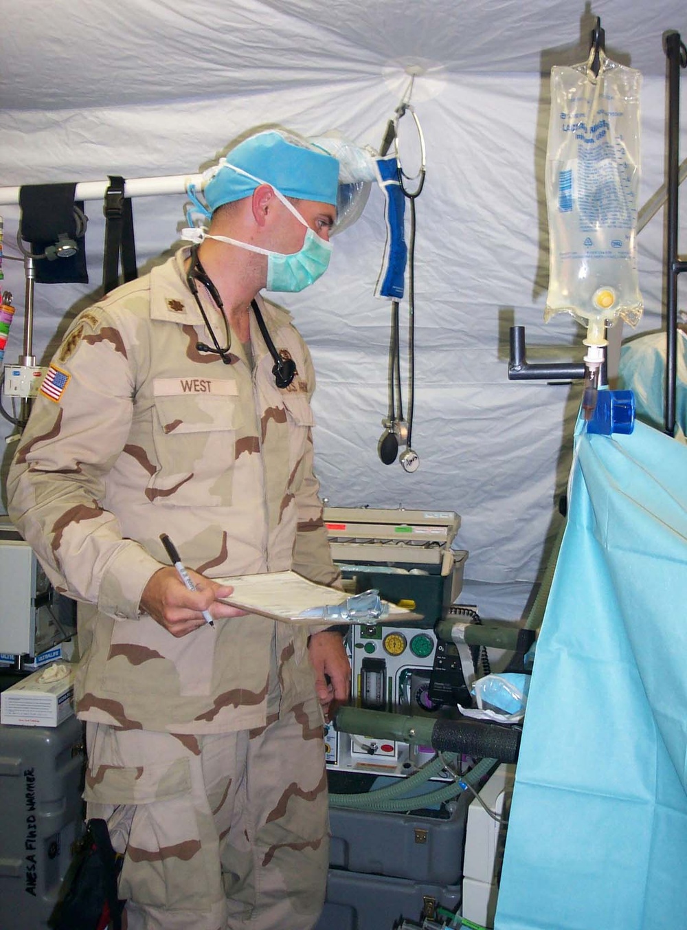 Army Major Utilizes Ventilatory Assist Device in Iraq