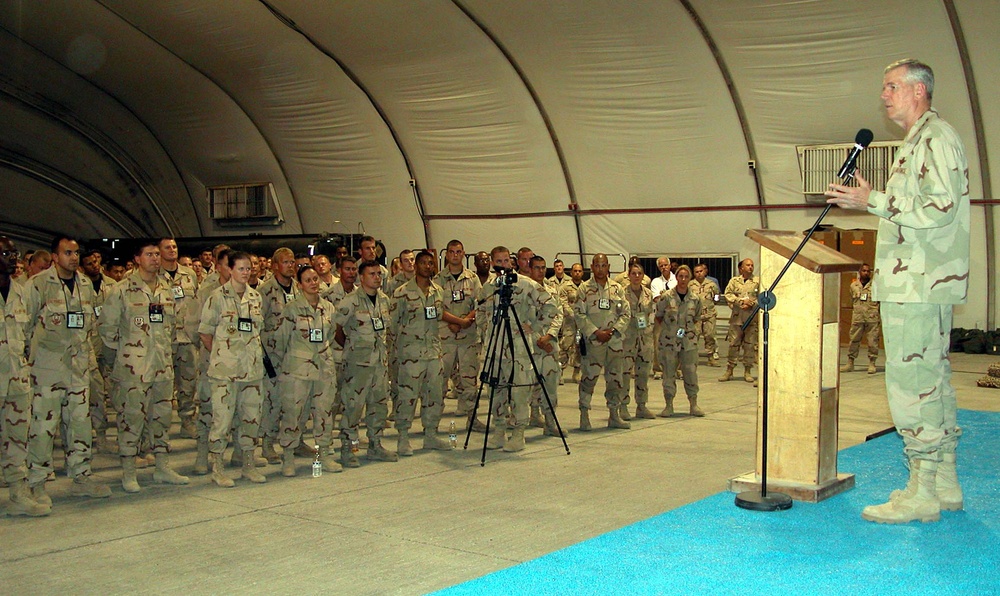Joint Chiefs Chairman Praises Airmen at Al Dhafra Air Base