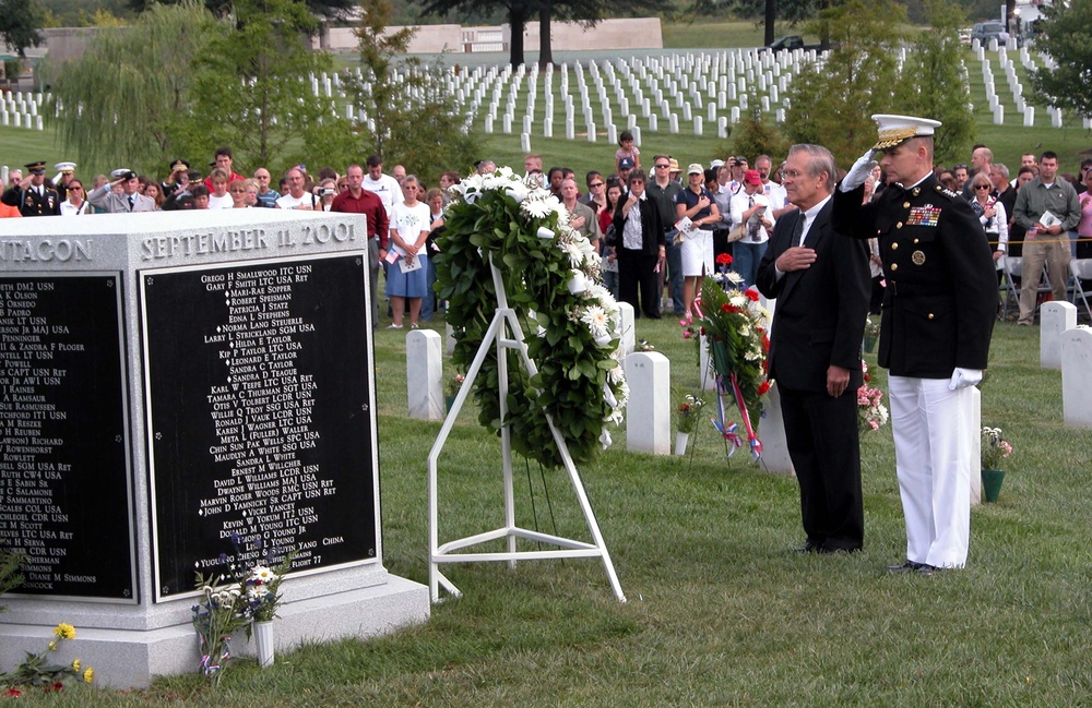 Rumsfeld, Pace Honor 9/11 Victims at Arlington