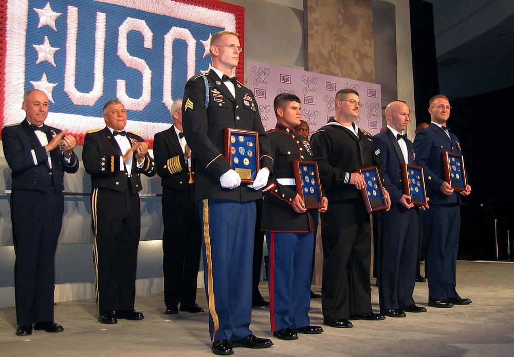 Service Members Honored at USO Gala in Washington, D.C.