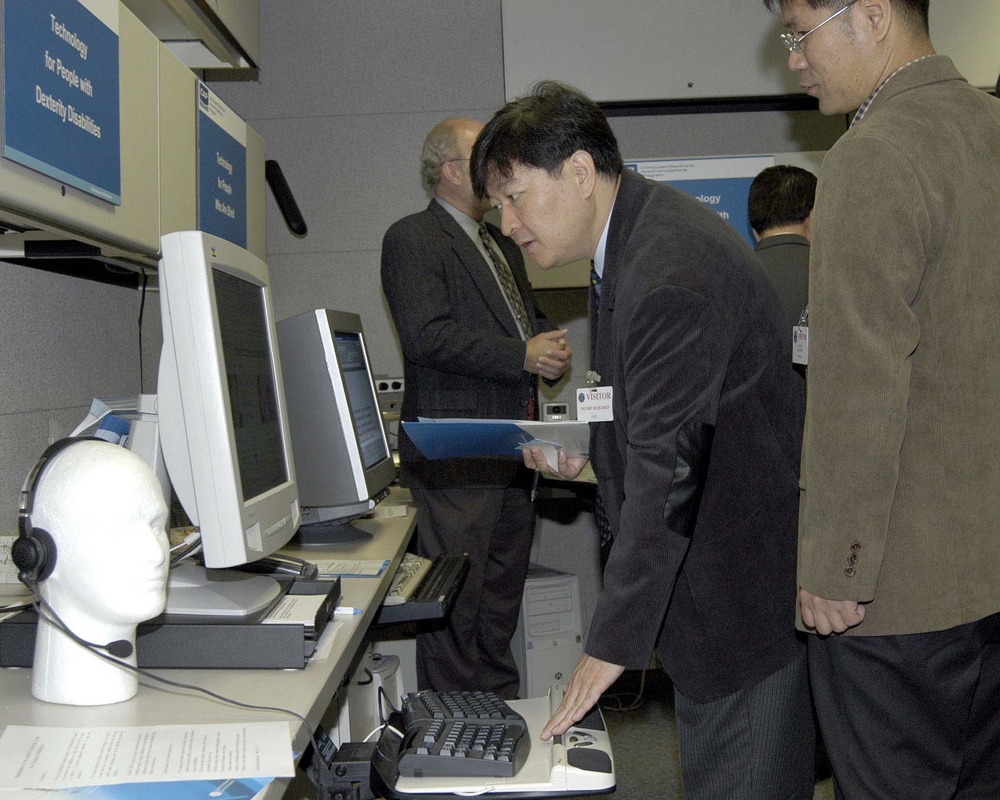 South Korean Experts Explore Assistive Technologies at Pentagon Facility