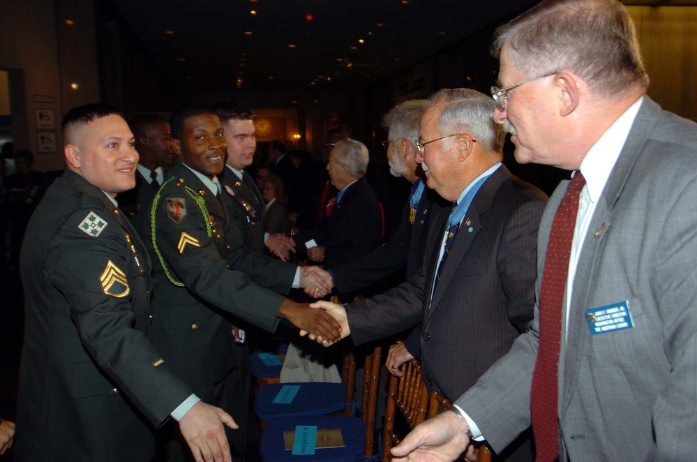 Wounded Soldiers Meet Medal of Honor Recipients at Smithsonian Exhibit Opening