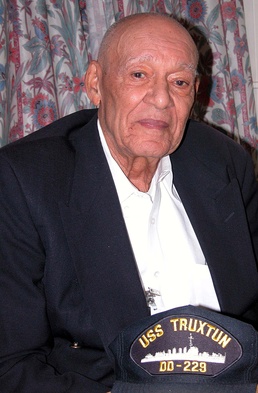 Retired Navy Petty Officer Reflects on Meaning of Veterans Day