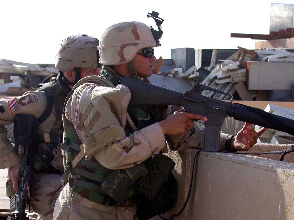 Soldiers Conduct Reconnaissance Mission on Haifa Street