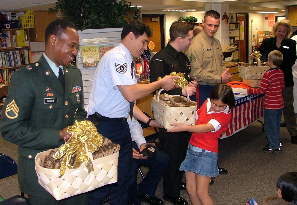 Downers Grove Recruits Receive Cookies from Elementary Students