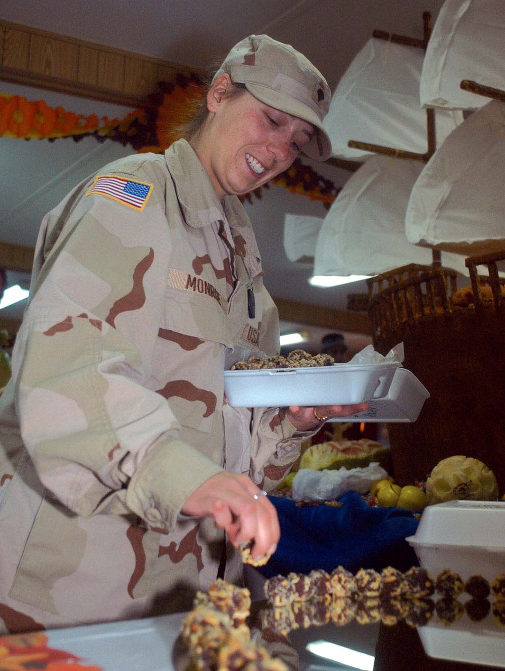 Soldier Prepares Thanksgiving Feast in Iraq