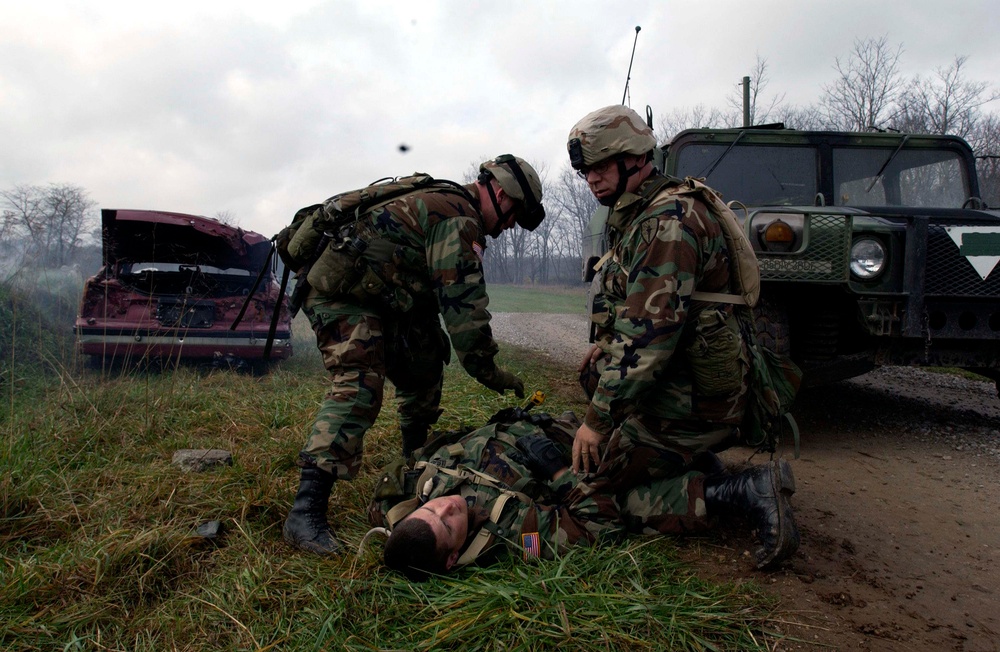 Army Reserve Unit Trains Iraqi Forces at Camp Anaconda