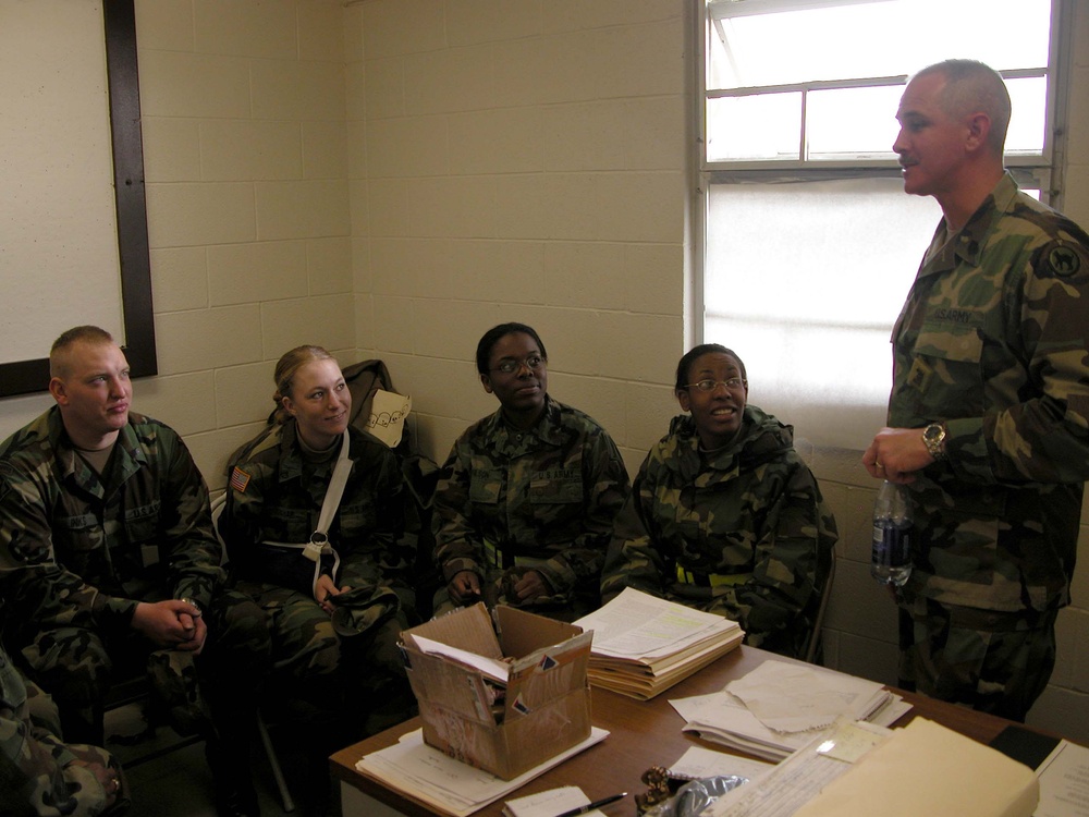 Army Battalion Prepares for Possible Iraq Deployment
