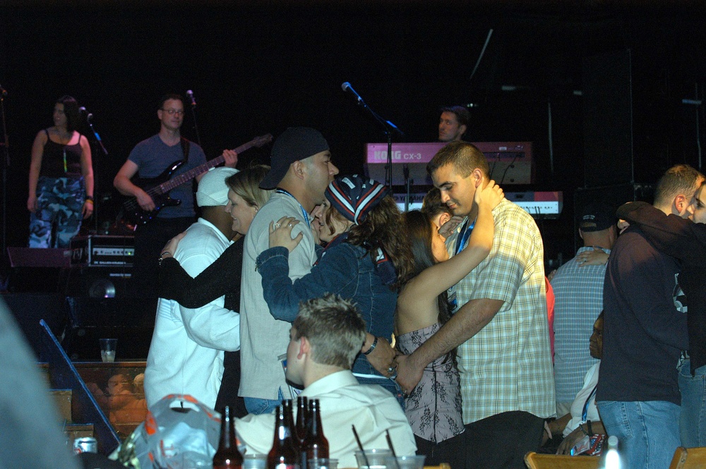Gary Sinise's Lt. Dan Band Performs for Veterans at Orlando House of Blues