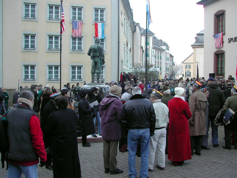 Veterans Commemorate 60th Anniversary of Battle of the Bulge in Clervaux, Luxembourg