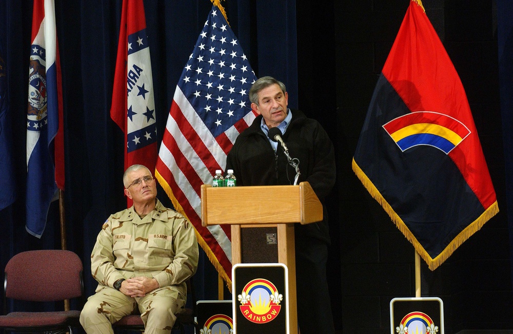 Wolfowitz Addresses 42nd Infantry Division Troops at Fort Drum